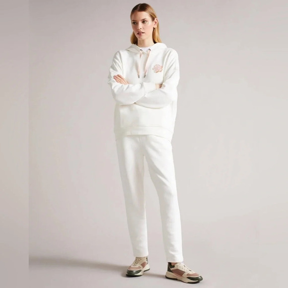 NWT Ted Baker Dorrine Magnolia Patch
Jogger Pants - Picture 1 of 12